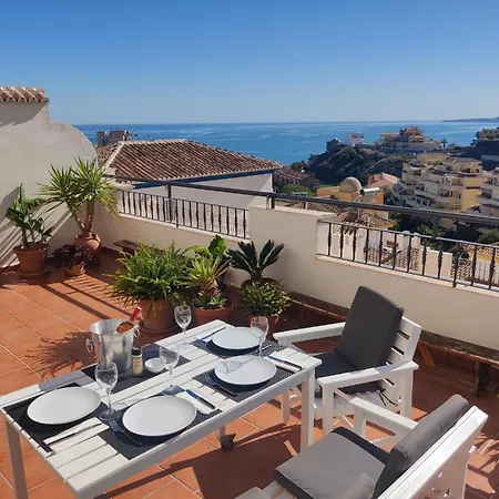Cosy 1 Bed 50m2 Terrace